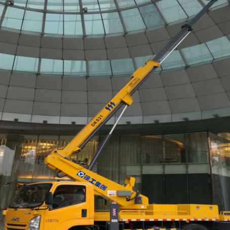 东城附近高空作业车租赁｜安全设备租赁｜高空安装|工程定制化方案｜亿立达设备租赁